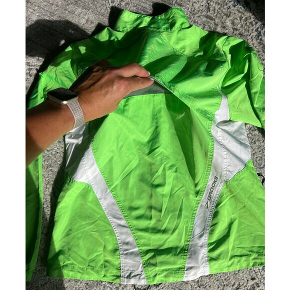 Brooks Shelter Technology Full Zip Windbreaker Jacket Size Large - Picture 8 of 13